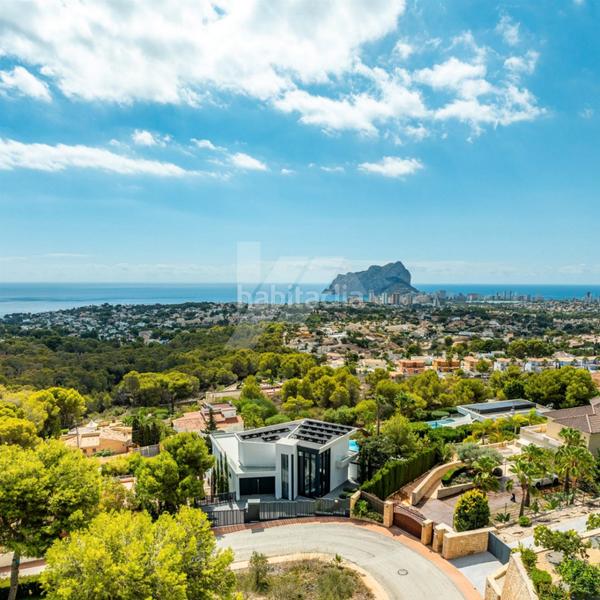 Foto c792c370-ebb0-4457-b60d-59a59428e4fa. Xalet amb calefacció aparcament piscina a La Fustera Benissa