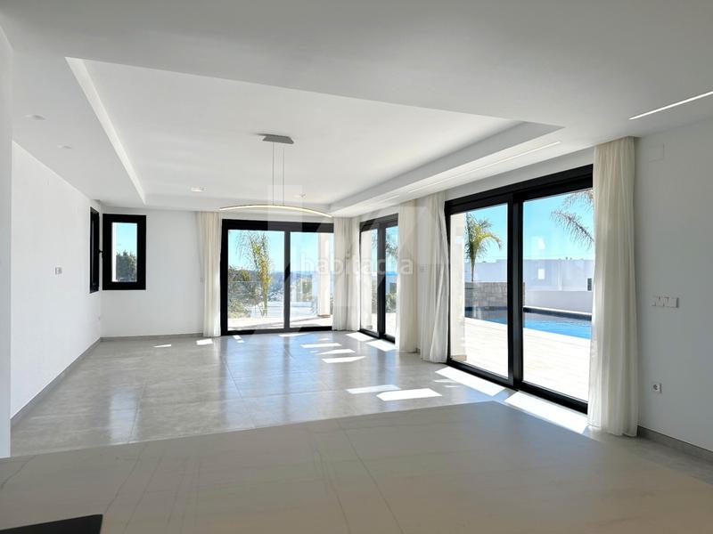 Foto 2e7b8717-bf02-4a3a-80ab-04c817777cd6. Chalet avec chauffage parking piscine dans Benimeit-Tabaira Moraira