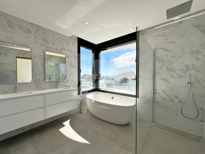 Foto 31286045-2283-4584-b177-3c3b3c52152c. Xalet amb calefacció aparcament piscina a Benimeit-Tabaira Moraira