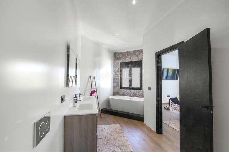 Foto a2c3f6c9-c5bc-4454-9b9c-875c6803ecd0. Chalet mit heizung parking pool in Centro Ciudad Xàbia