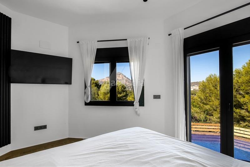 Foto 10ddc572-6cea-4ecc-914b-dd82a67d7289. Chalet with heating parking pool in Centro Ciudad Xàbia