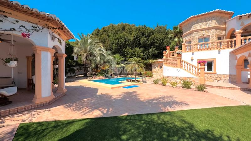 Foto 69af09c9-c9de-4950-b4ff-af5e83896b6f. Xalet amb calefacció aparcament piscina a Pinar de Advocat-Cometa Moraira