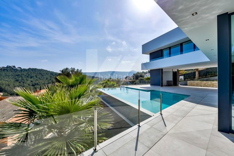 Foto ad89fa06-f5a3-4b8e-8c86-0d027485f6e5. Chalet mit heizung parking pool in Partida Comunes-Adsubia Xàbia