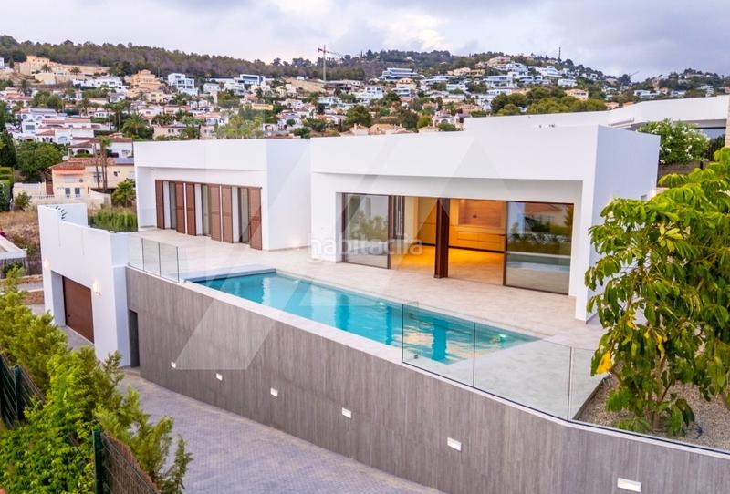 Foto a2150a33-62a6-4d78-8a38-448ff5de8869. Chalet mit heizung parking pool in La Fustera Benissa