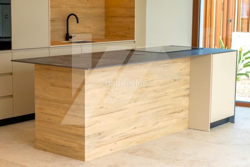 Foto ef6640fe-06db-4989-9935-96ac67ac0a0c. Chalet en La Fustera Benissa