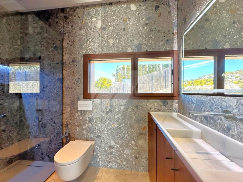 Foto 02fa2102-847e-4533-9518-45823abf1272. Xalet amb calefacció aparcament piscina a La Fustera Benissa