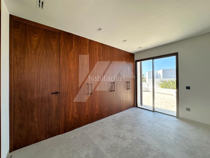 Foto 7f216fcf-58cf-4a97-84b2-dc87dabf3809. Xalet amb calefacció aparcament piscina a La Fustera Benissa