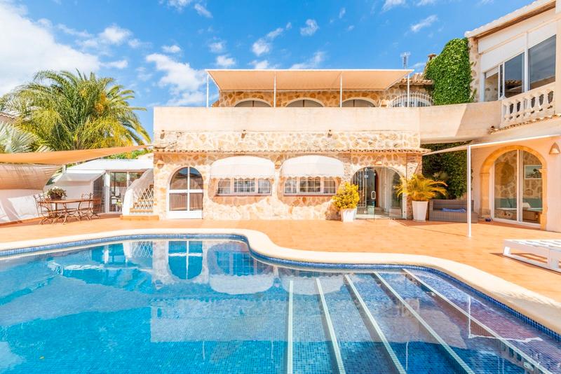 Foto 89640cbb-5727-4caf-8970-8598efa850ce. Chalet con riscaldamento parcheggio piscina in El Portet-Pla del Mar Moraira