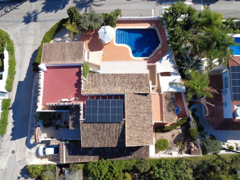 Foto a524f896-fe04-4824-9e68-36303968045f. Xalet amb calefacció aparcament piscina a El Portet-Pla del Mar Moraira