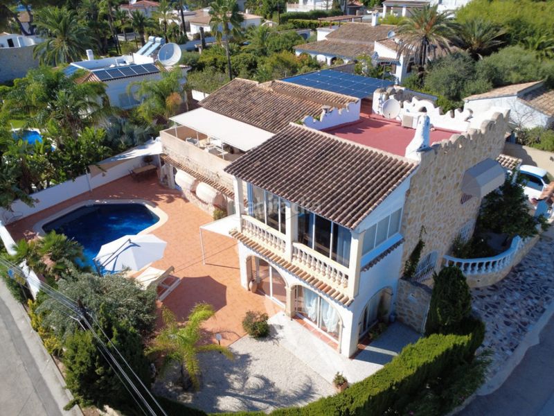Foto ad7402d3-36f5-4dcf-9a94-f7206558de00. Xalet amb calefacció aparcament piscina a El Portet-Pla del Mar Moraira