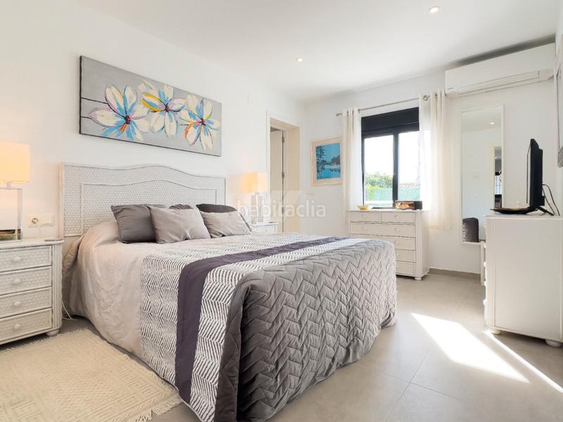 Foto 452b06c6-629d-471b-b9a0-189f5a84b27c. Chalet mit heizung parking pool in La Fustera Benissa