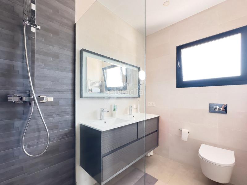 Foto 439c2651-2ea1-4e31-8aac-86638281d9cd. Chalet with heating parking pool in La Fustera Benissa