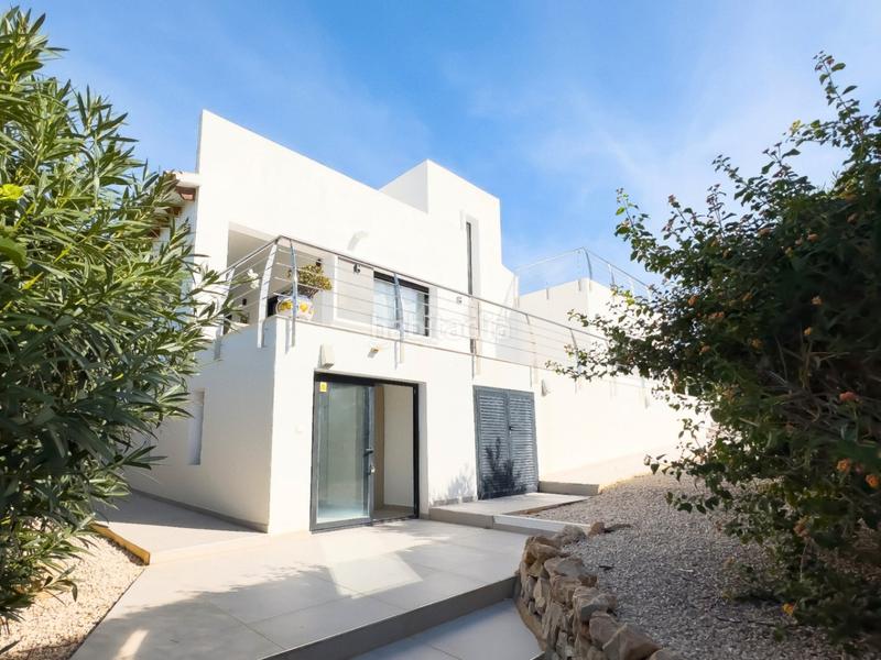 Foto 9756fd6b-d2b0-493d-80fd-37388e3fb31f. Chalet with heating parking pool in La Fustera Benissa