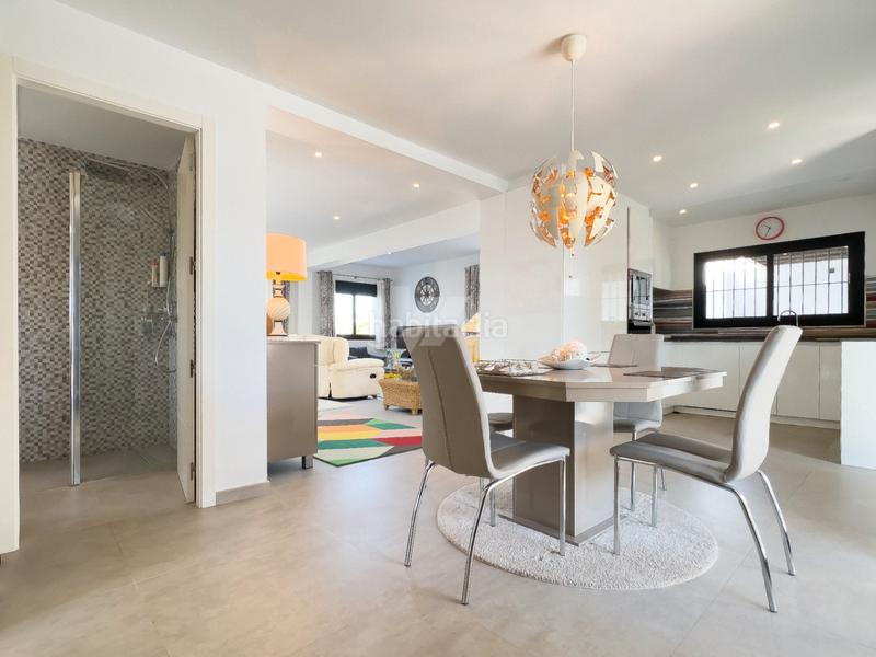 Foto 8cd31b7e-e875-4e9b-aa60-1f33cdebf3b2. Chalet en La Fustera Benissa