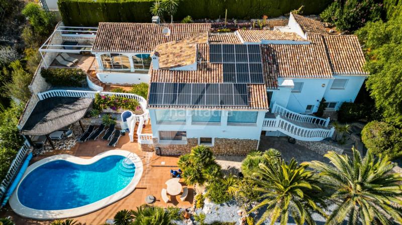 Foto f7457764-8335-4f78-9546-9f3cb74e615f. Chalet mit heizung parking pool in Pinar de Advocat-Cometa Moraira