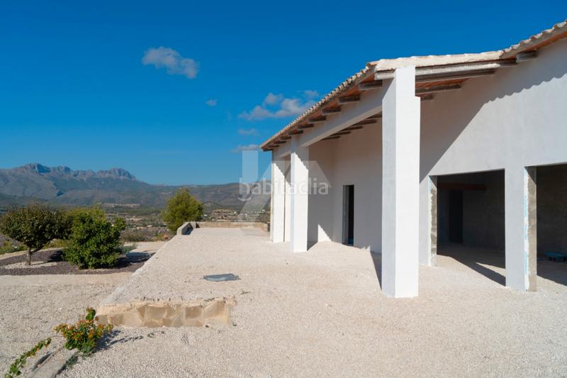 Foto b45328ba-3b4f-4610-a858-c83a9a7a024a. Country house with heating parking in Benissa pueblo Benissa