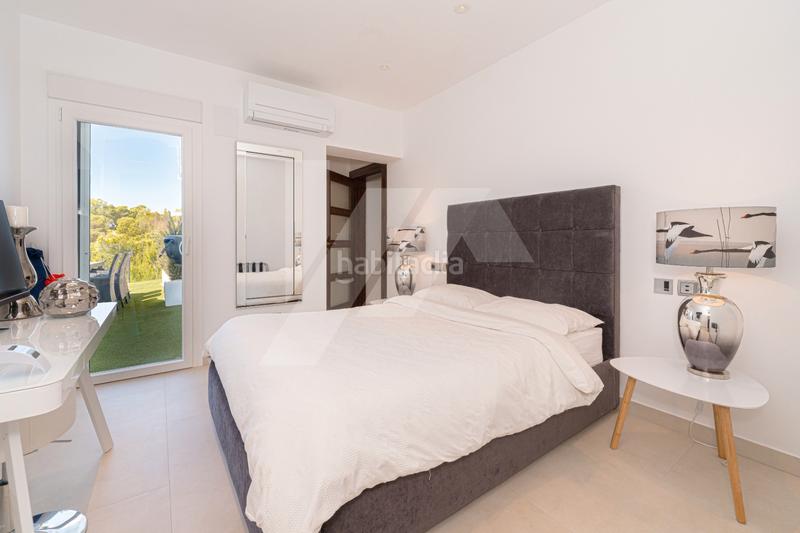 Foto 0dfa43cf-d1aa-4e6a-a86a-f39e26fbd67d. Chalet mit heizung parking pool in Paichi Moraira