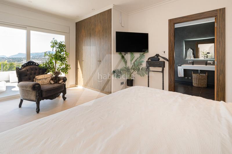 Foto 4e850961-68d1-450c-ae5b-296675e9e8d7. Xalet amb calefacció aparcament piscina a Paichi Moraira