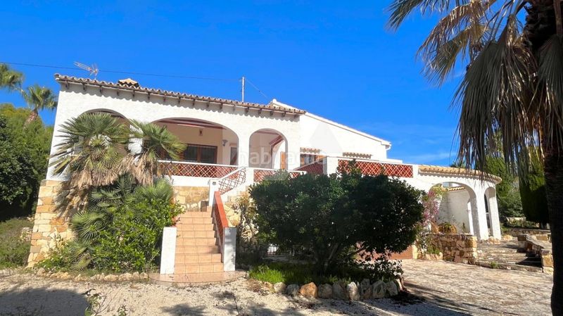 Foto 2edf6581-438a-4873-9c51-27e31c3ba6cc. Chalet en Cala Advocat-Baladrar Benissa