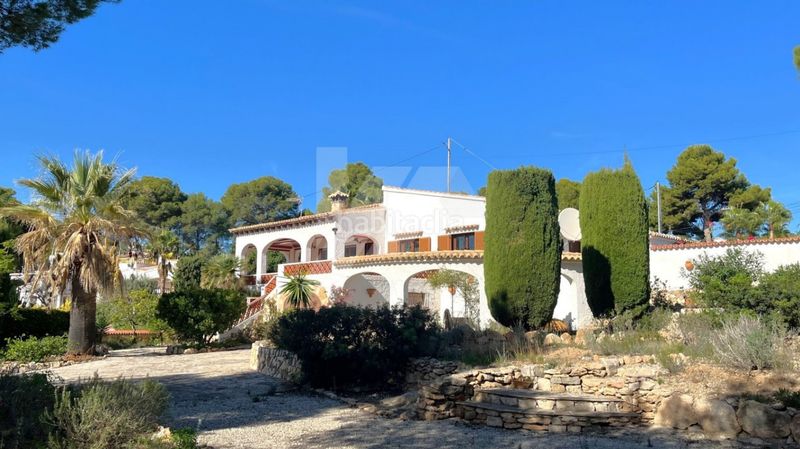 Foto bbce3b9f-29db-47c3-ae56-bd28dc67bde4. Chalet en Cala Advocat-Baladrar Benissa