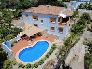 Chalet en La Vi�a-Montemar-San Jaime