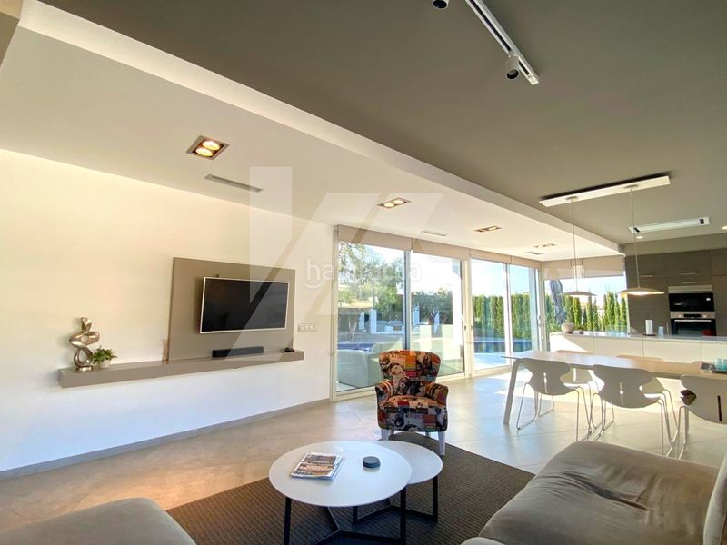 Foto 61644a8e-c281-4302-aaa4-dd25f90e9633. Xalet amb calefacció aparcament piscina a La Fustera Benissa