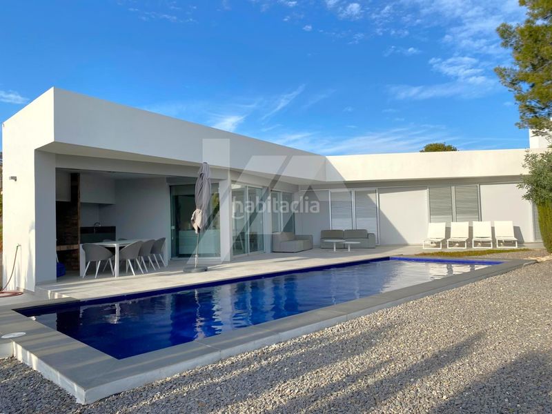 Foto 64e514a5-60db-444a-b835-bfbc6ce16dd9. Xalet amb calefacció aparcament piscina a La Fustera Benissa