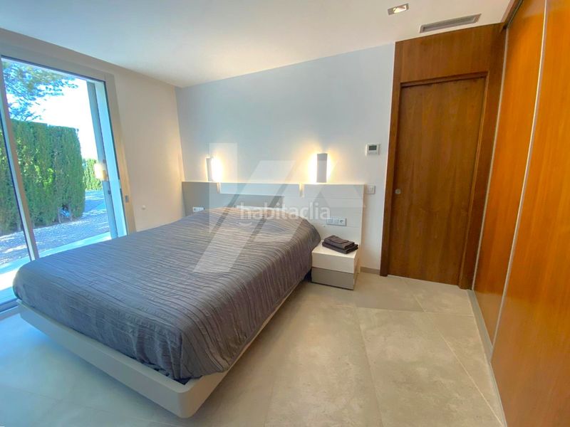 Foto ca51343c-8e4f-4bc7-a72b-e27c6b10688e. Xalet amb calefacció aparcament piscina a La Fustera Benissa