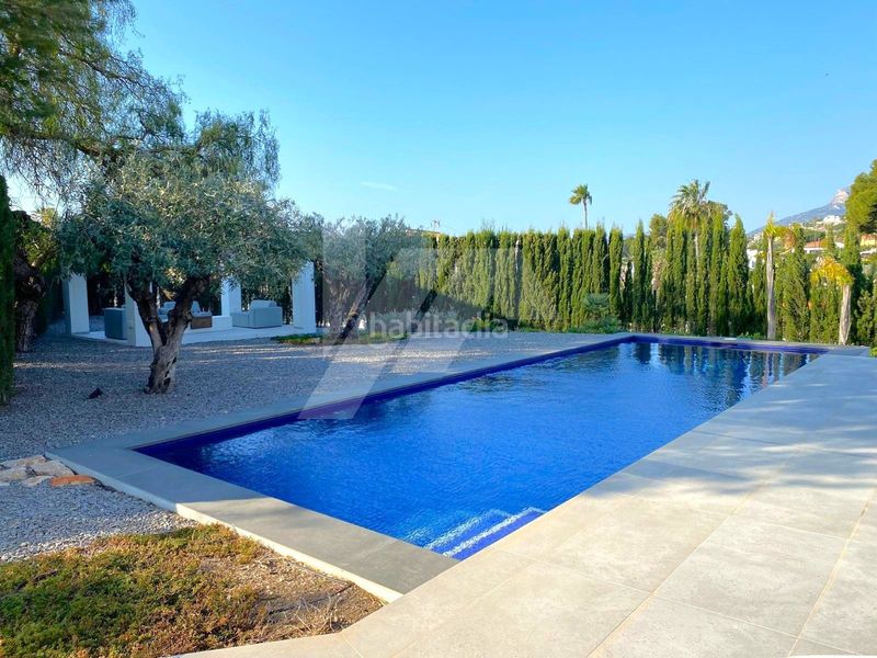 Foto f2847c3c-946a-4618-9522-abe5f45c0c63. Xalet amb calefacció aparcament piscina a La Fustera Benissa