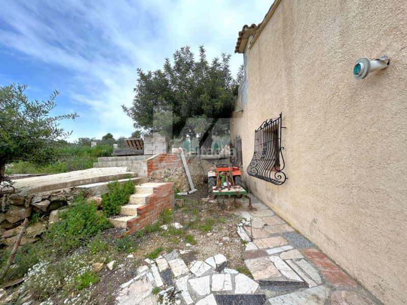 Foto a90d1860-d79e-4ddc-838f-cb7e110d97b6. Masia amb aparcament a Benissa pueblo Benissa