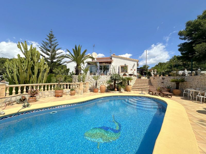 Foto 9bce99f5-d8ea-4fe1-90df-6f4181a98b81. Chalet en Paichi Moraira