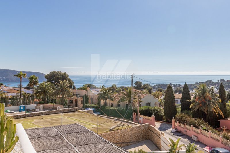 Foto 2c2d0586-6986-4775-bf73-cad87fd330a2. Xalet amb calefacció aparcament piscina a Moravit-Cap Blanc Moraira
