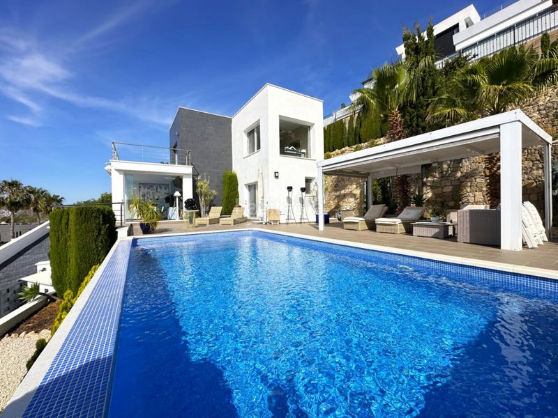 Foto c2a1d4e1-af78-4dec-a083-097c6829b3a9. Chalet en Gran Sol Calp