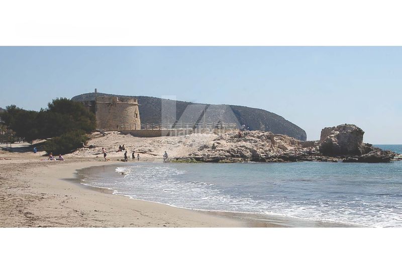 Foto 01f8abb7-d80c-4625-9874-2e19fd96328a. Masia amb calefacció aparcament piscina a Teulada
