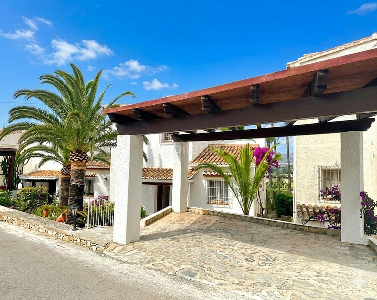 Foto c10dfc66-12b8-4d68-81ad-bdf1ed705ced. House with heating parking pool in Moravit-Cap Blanc Moraira