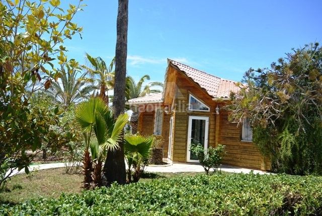 Foto 7c411ca7-f1a7-4ae3-881d-106936acf762. Chalet en Cometa Calp