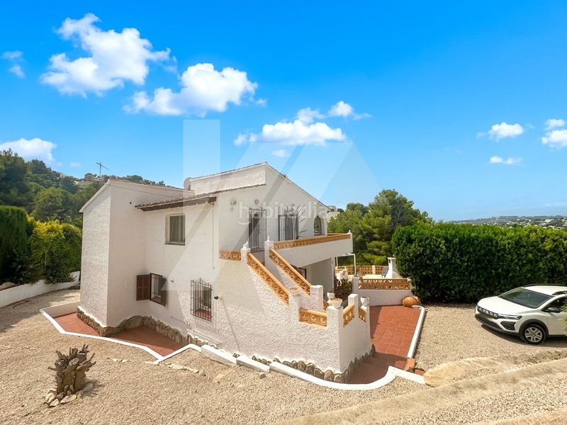 Foto 4f40d167-3ffb-4697-993b-e86303bee646. Chalet en Paichi Moraira