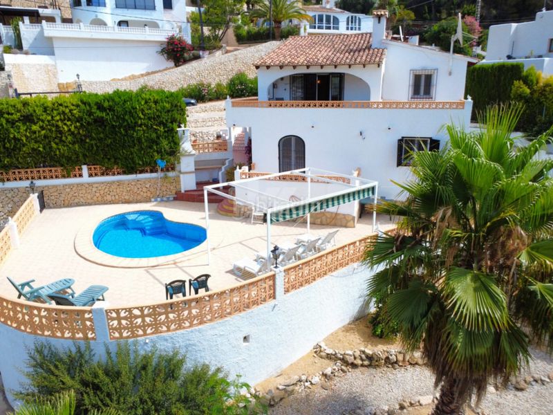 Foto 5b2b62d0-9dd8-4a80-9edb-0a1b07f615fd. Xalet amb calefacció piscina a Paichi Moraira