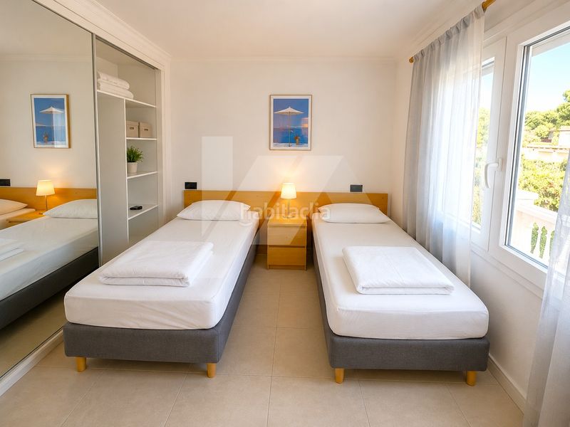 Foto 5240ab0e-e385-483f-9721-5981889ae757. Apartament amb calefacció aparcament piscina a La Fustera Benissa