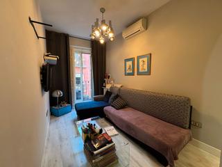 Etagenwohnung  Calle de la sierpe. Vivienda exterior con balcon