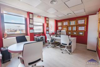 Etagenwohnung  Calle de la princesa. Viviendas-oficinas exteriores