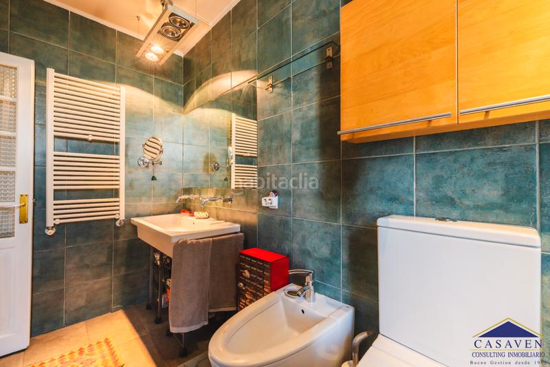 Foto 2f2a0e5c-b755-4fa7-9000-e6073c7887e8. Chalet  con terraza y jardin en Ciudad Jardín Madrid