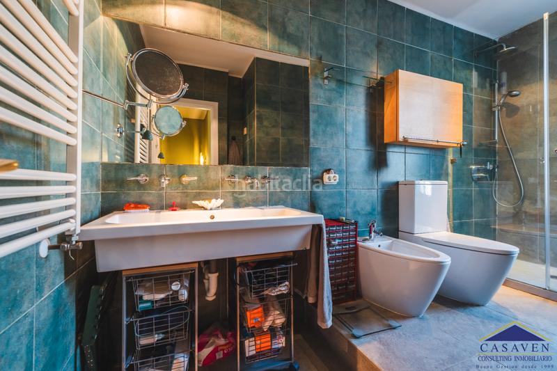 Foto 59b6c84e-ca5e-4788-bc95-136ea8f0ec50. Chalet  con terraza y jardin en Ciudad Jardín Madrid