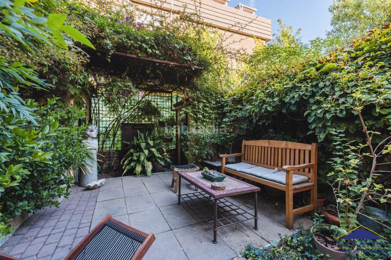 Foto 82c6c401-7b90-4923-8fc6-c7050287a249. Chalet  con terraza y jardin en Ciudad Jardín Madrid