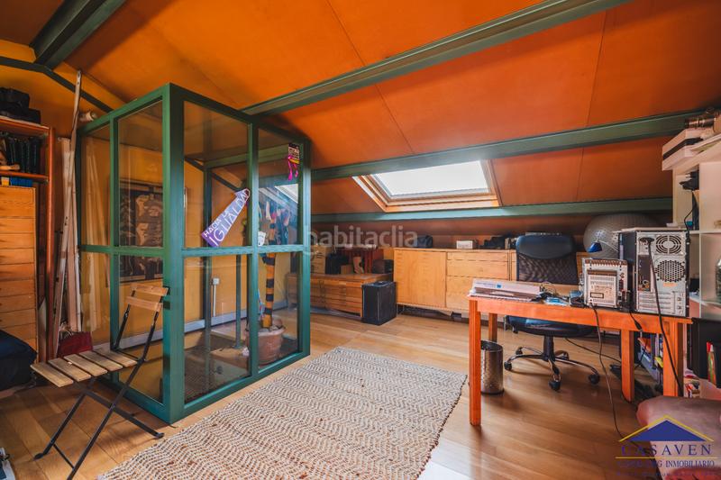 Foto d1077841-872c-4f36-a3e7-aed3f2bba503. Chalet  con terraza y jardin en Ciudad Jardín Madrid