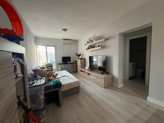 Flat  Calle pintor sorolla. Vivienda exterior con terraza
