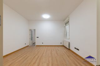 Pis  Calle de evaristo san miguel. Vivienda interior