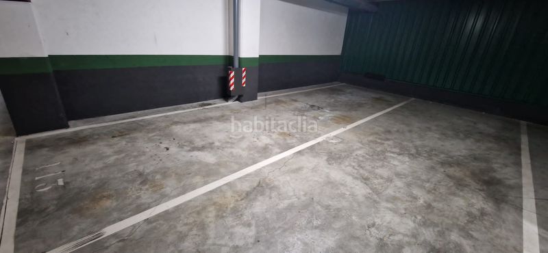 Foto c73273a1-7990-4eef-9840-8cb283df1041. Aparcament cotxe a Adelfas Madrid
