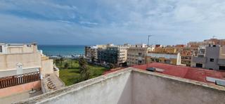 Pis  Calle goleta. Oportunidad única: amplio piso en venta en torrevieja, a pocos m