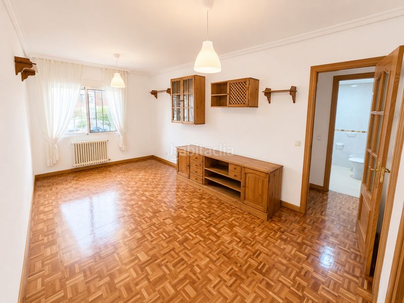 Piso  Calle del comercio. ¡vive junto al parque del retiro en una de las zonas más demanda